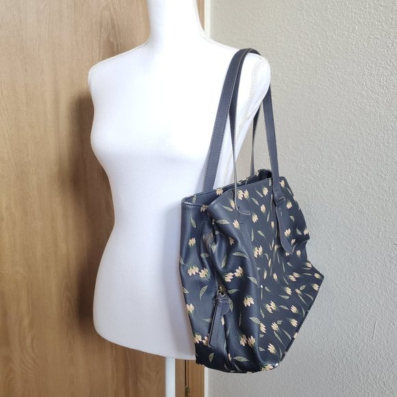 Navy Sonoma Bag - Picture 8 of 9